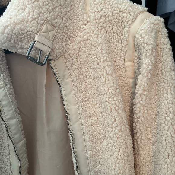 Banana Republic Shearling Jacket - Picture 5 of 5